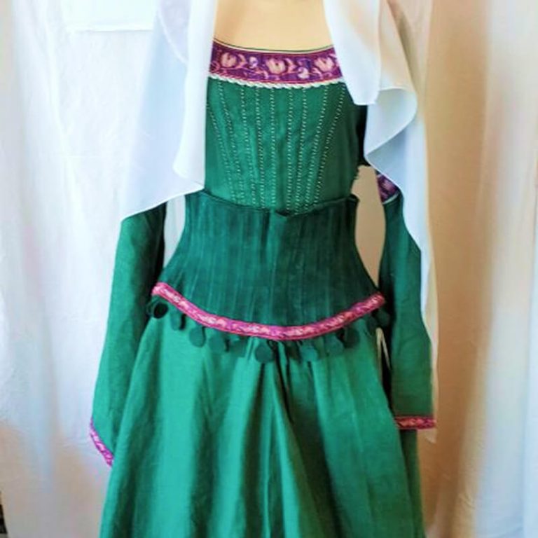 Costumes Femmes Nobles